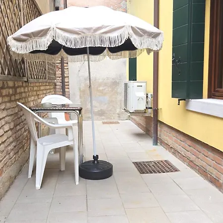 شقة Biennale-pulse