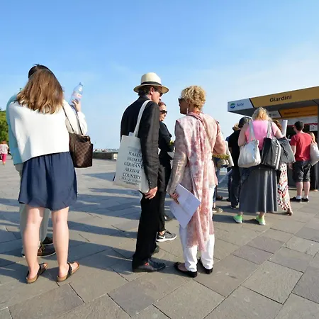 Biennale-pulse * البندقية