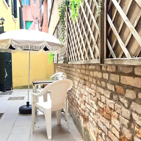 Biennale-pulse Apartman Velence
