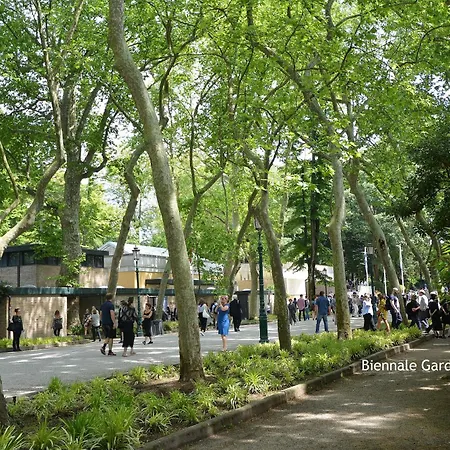 Biennale-pulse * 베니스